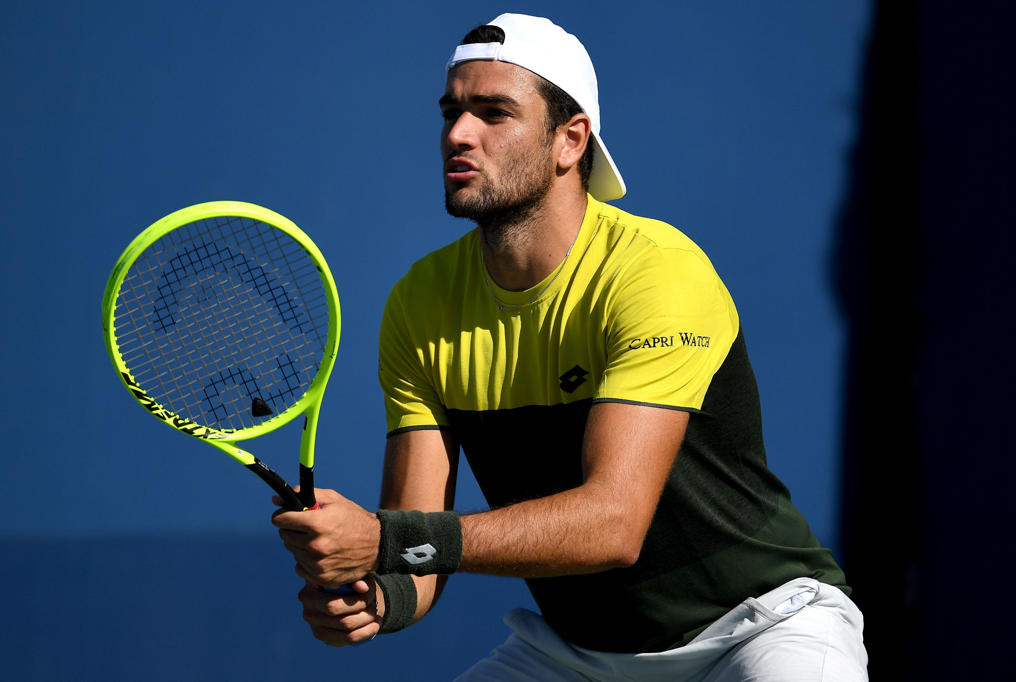 Matteo Berrettini durante un evento di Tennis for Africa
